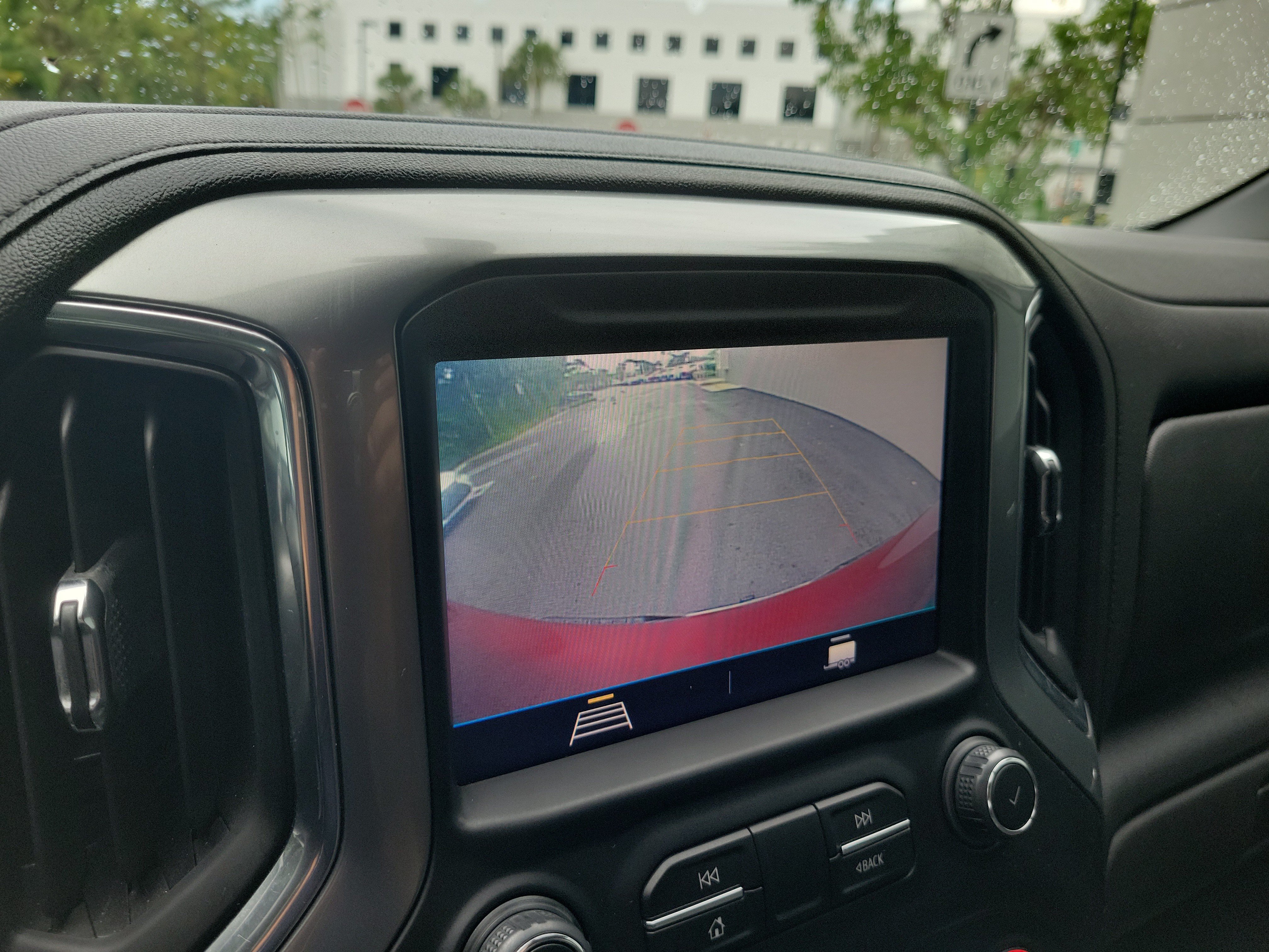 Used 2022 Chevrolet Silverado 1500 LT RWD image 31