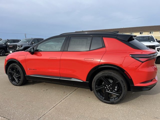 New 2026 Chevrolet Equinox EV RS image 7