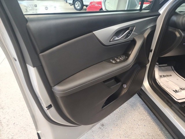 Used 2019 Chevrolet Blazer LT image 11