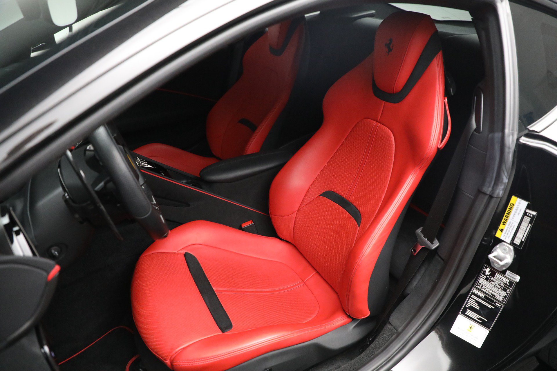 Certified 2022 Ferrari Roma RWD image 15