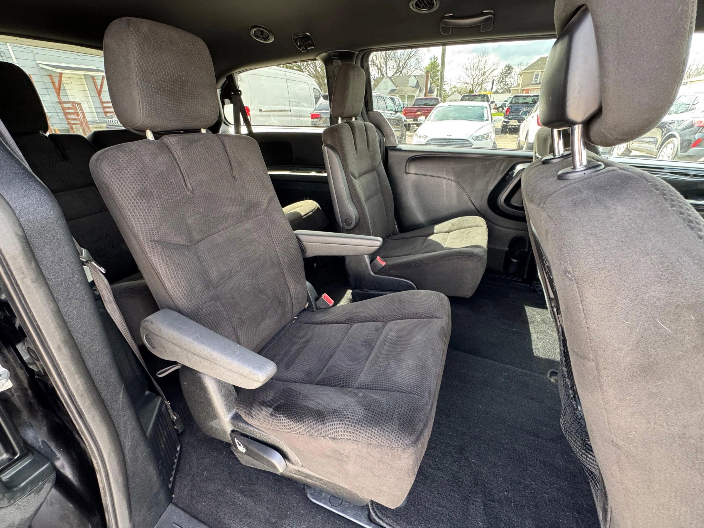 Used 2015 Dodge Grand Caravan SE FWD image 11
