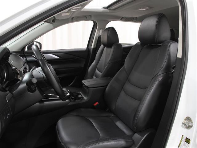 Certified 2022 MAZDA CX-9 Touring w/ Touring Premium Package image 5