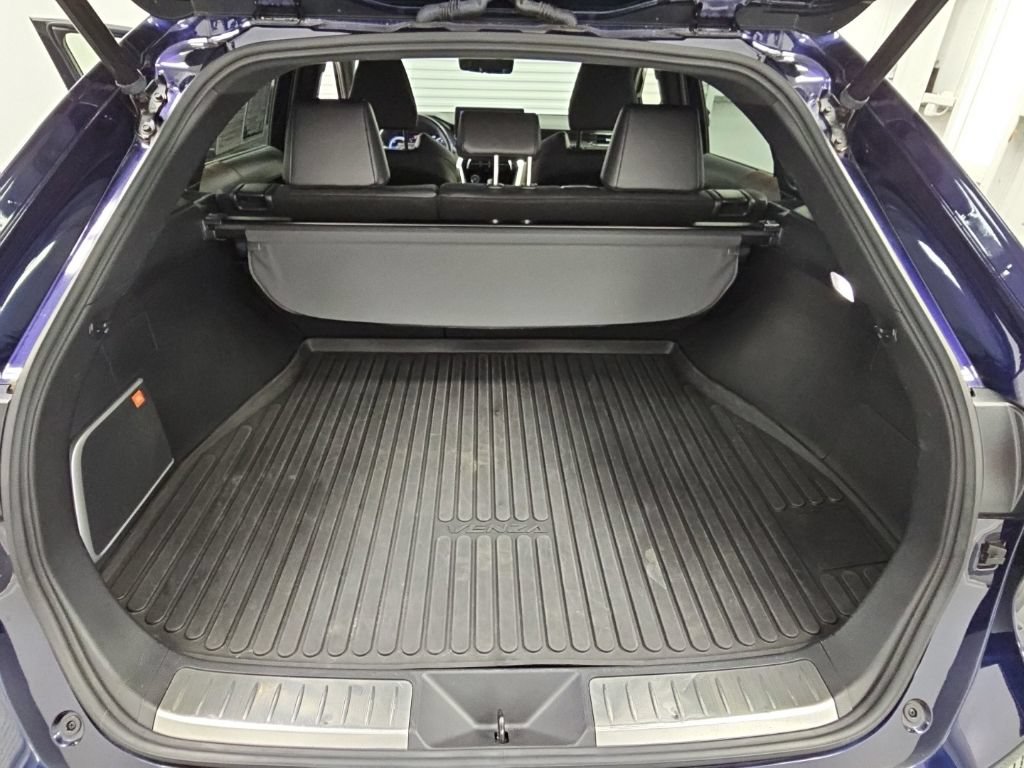 Used 2021 Toyota Venza Limited AWD/4WD image 35