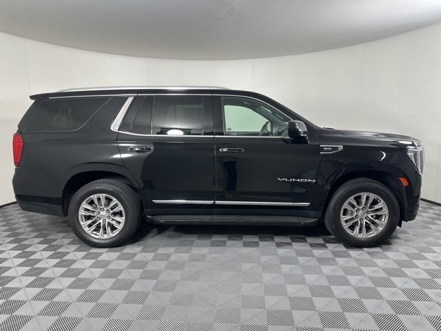 Used 2022 GMC Yukon SLT image 2