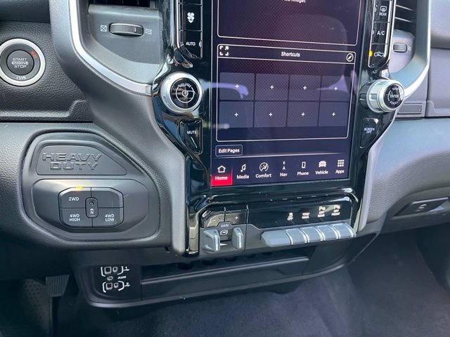 Used 2025 RAM 2500 Big Horn AWD/4WD image 22