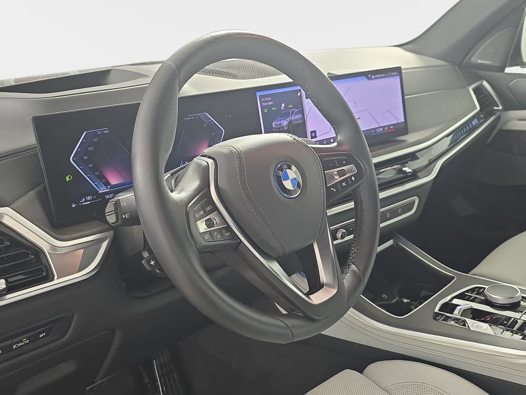 Certified 2025 BMW X5 xDrive50e AWD/4WD image 16