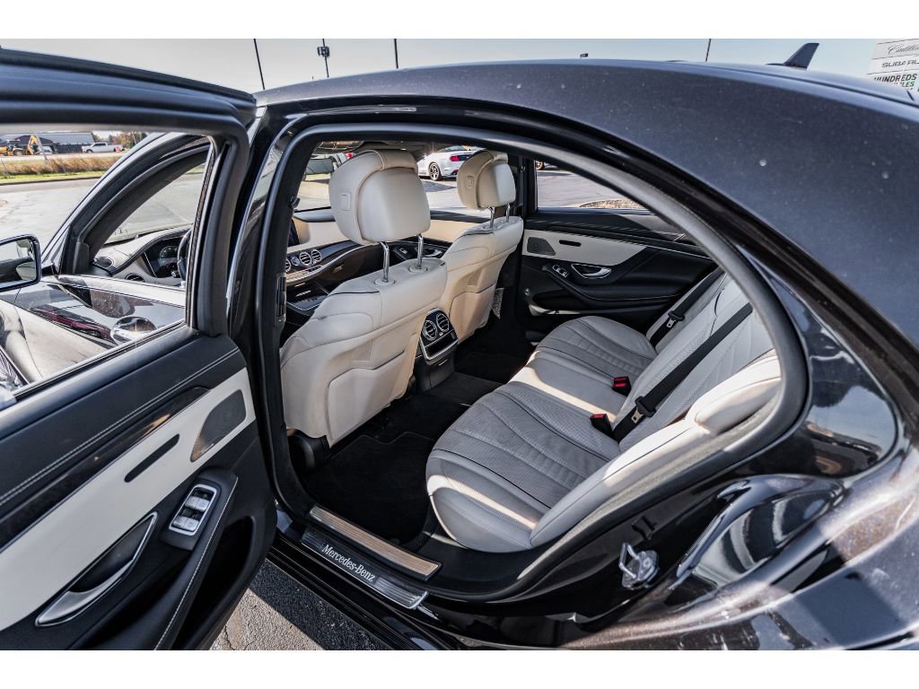 Used 2018 Mercedes-Benz S 560 4MATIC Sedan image 25