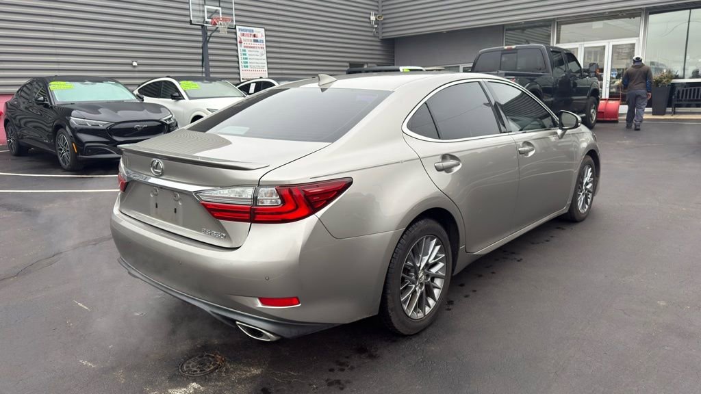 Used 2018 Lexus ES 350 w/ Navigation System Package image 3