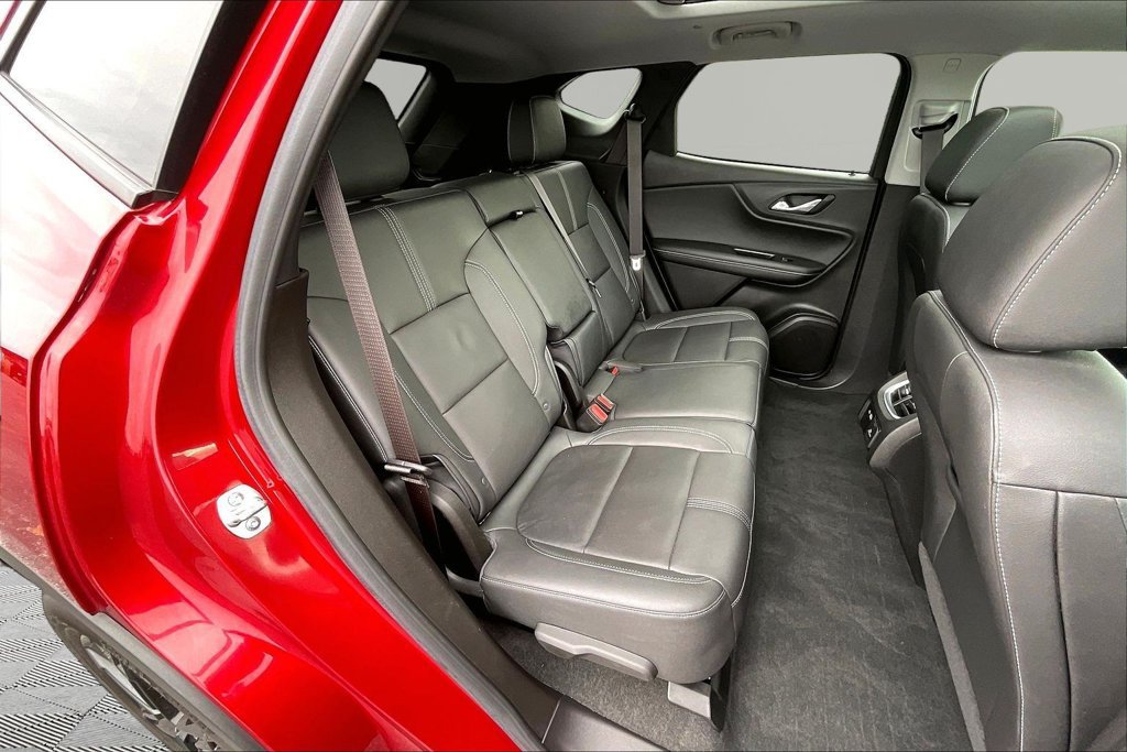 Used 2023 Chevrolet Blazer LT w/ Sound & Technology Package FWD image 28