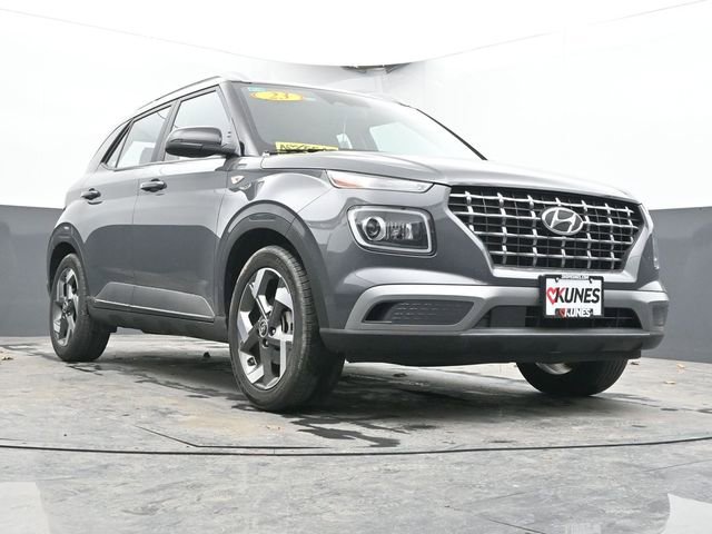Used 2023 Hyundai Venue Limited image 22