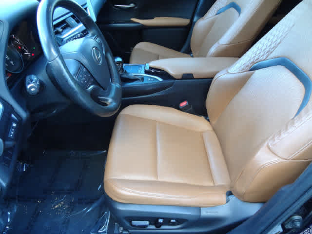 Used 2021 Lexus UX 250h w/ Premium Package AWD/4WD image 6