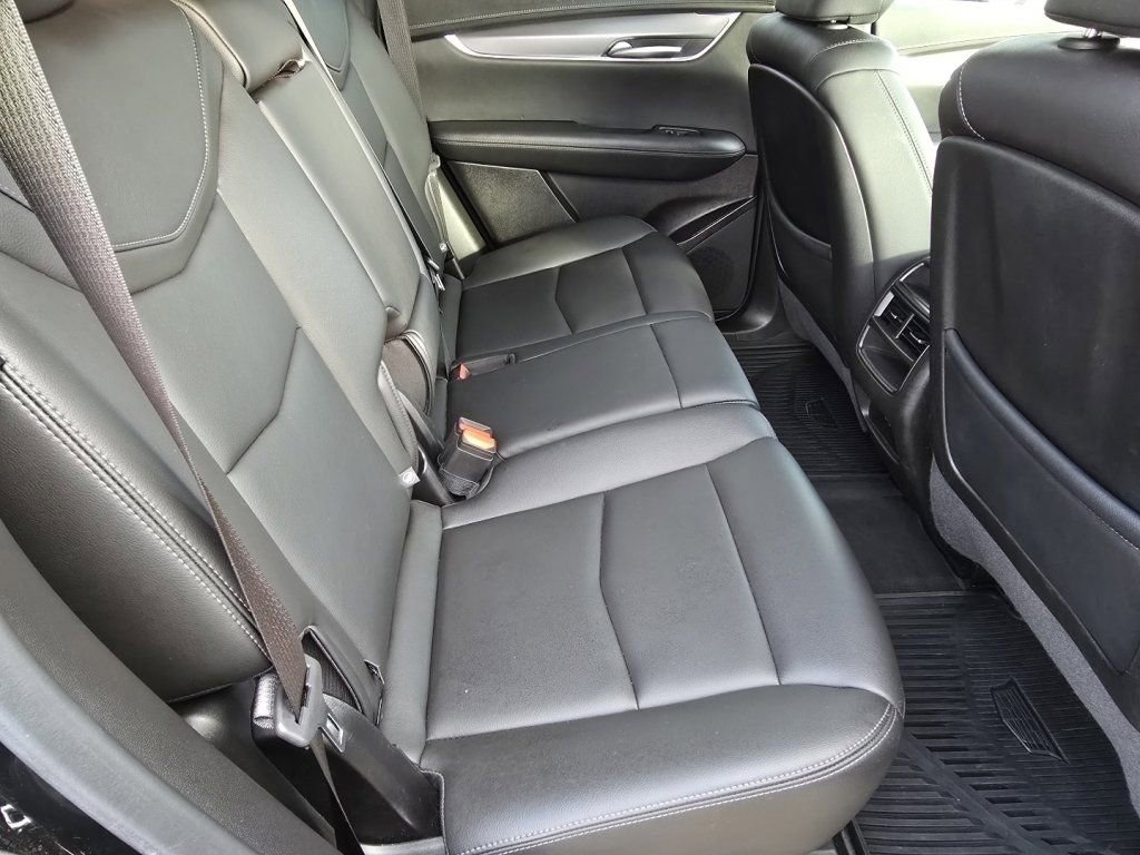 Used 2024 Cadillac XT5 Luxury image 17