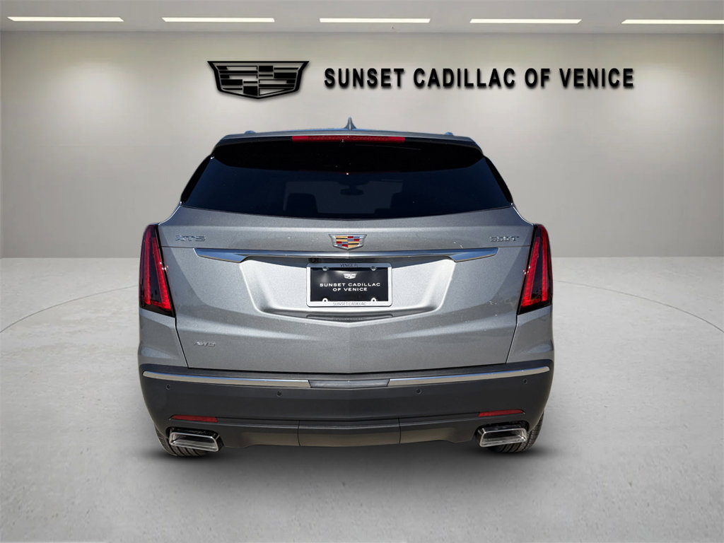 New 2026 Cadillac XT5 Luxury image 4