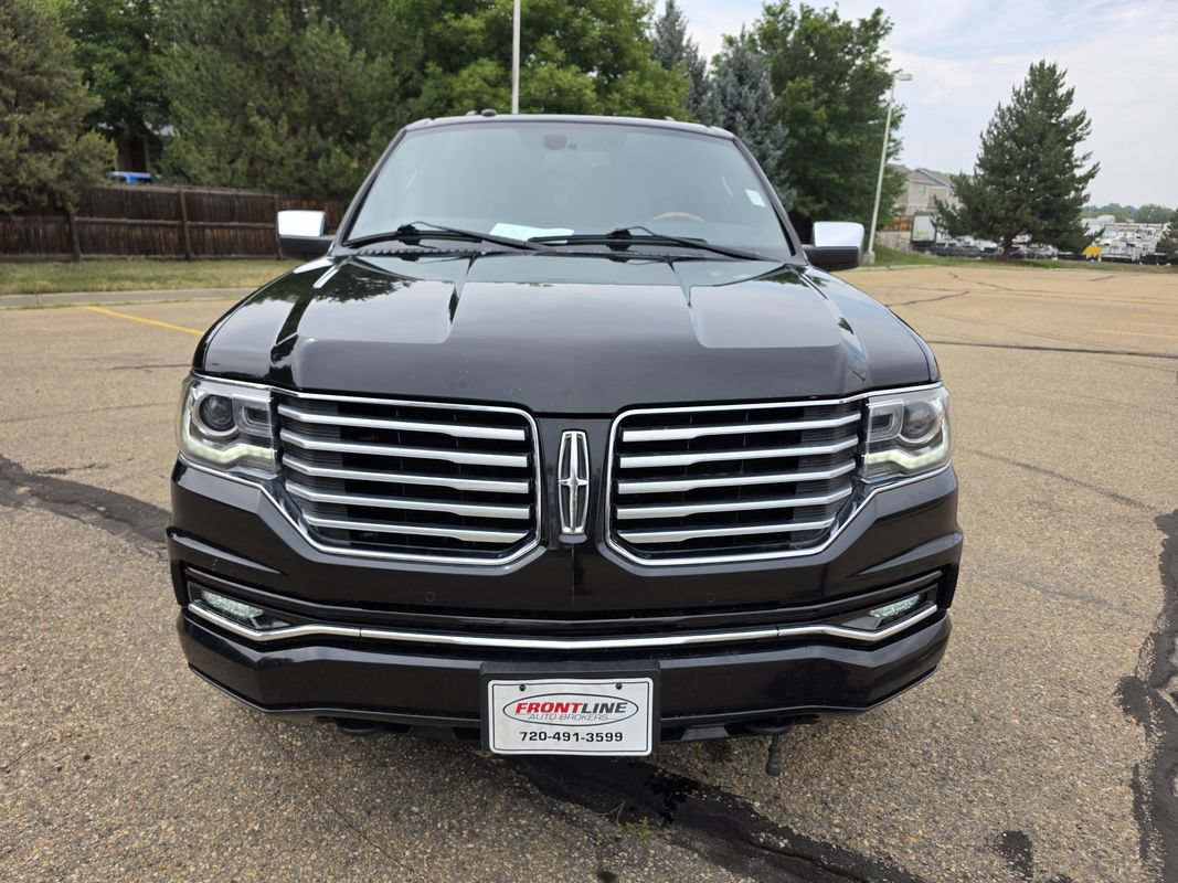 Used 2017 Lincoln Navigator L Select AWD/4WD image 11