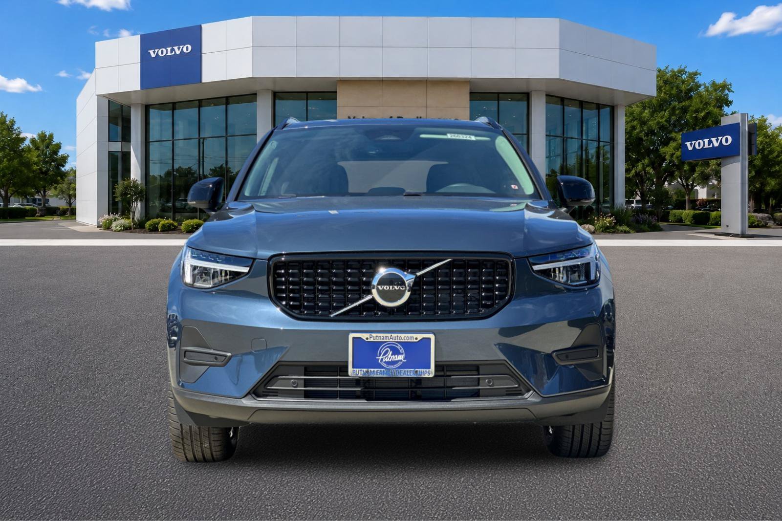 New 2026 Volvo XC40 B5 Core w/ Protection Package Premier AWD/4WD image 8