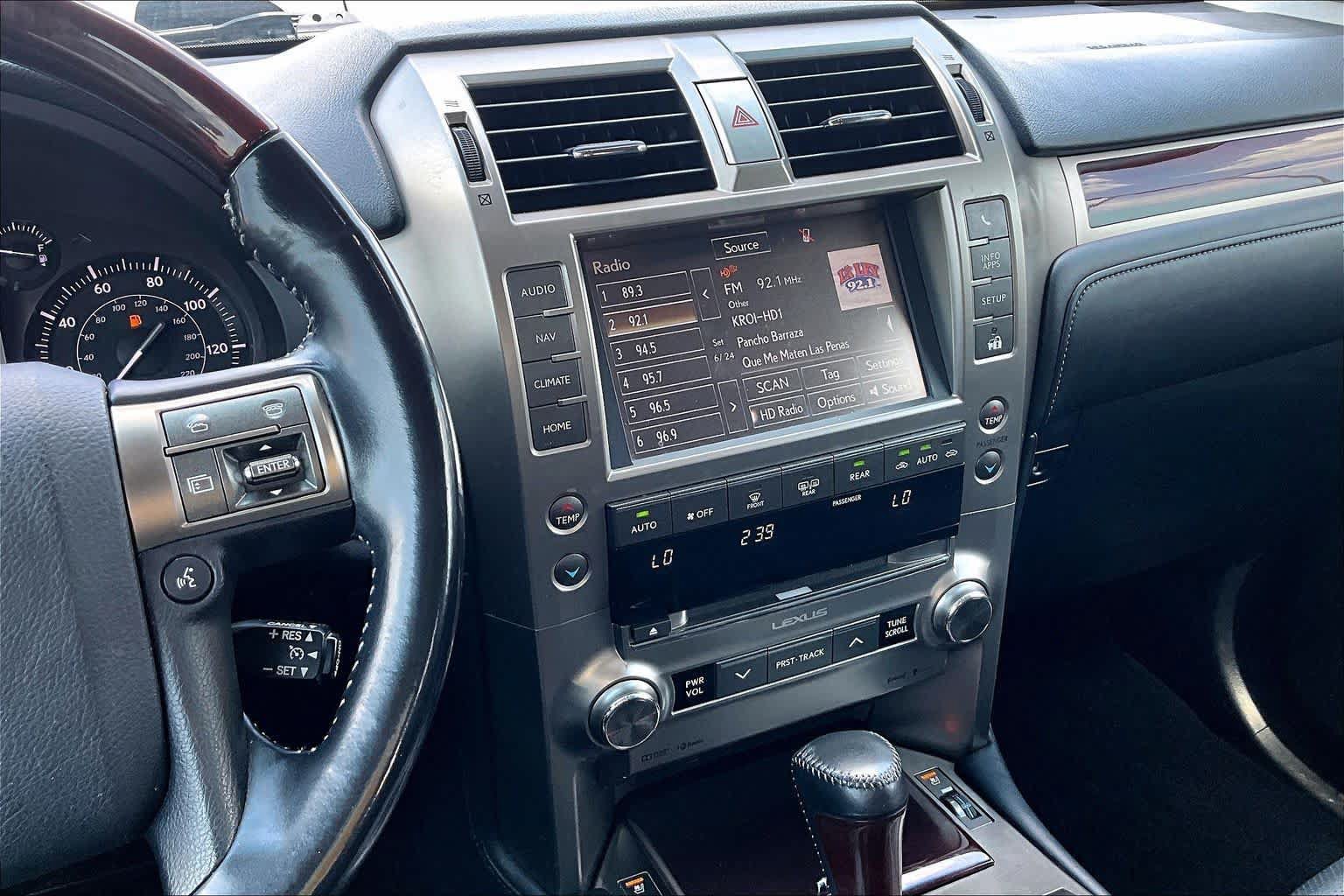 Used 2016 Lexus GX 460 w/ Premium Package AWD/4WD image 7