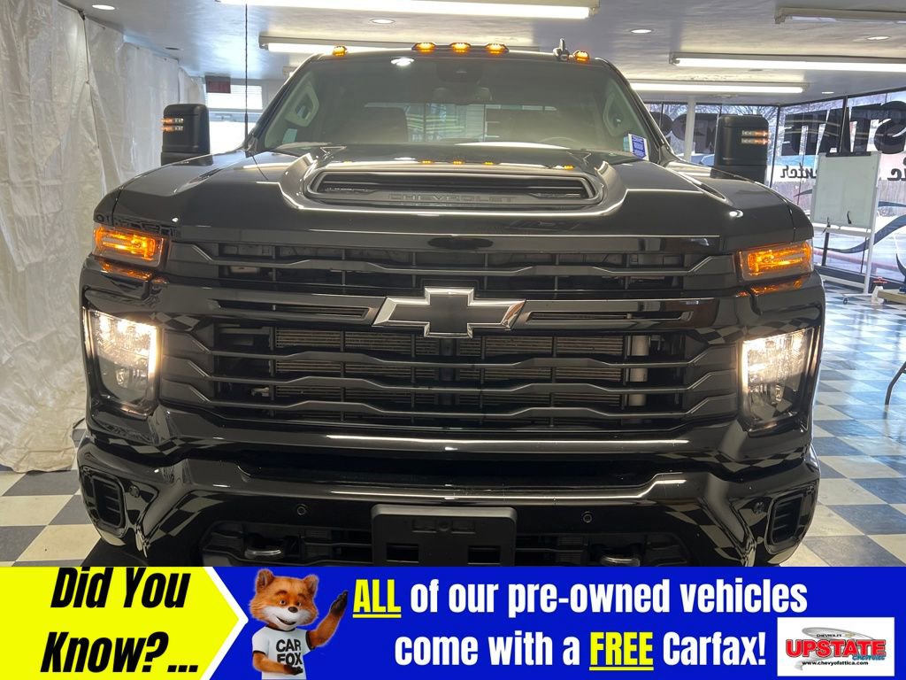 Used 2025 Chevrolet Silverado 2500 Custom w/ Custom Value Package video 2