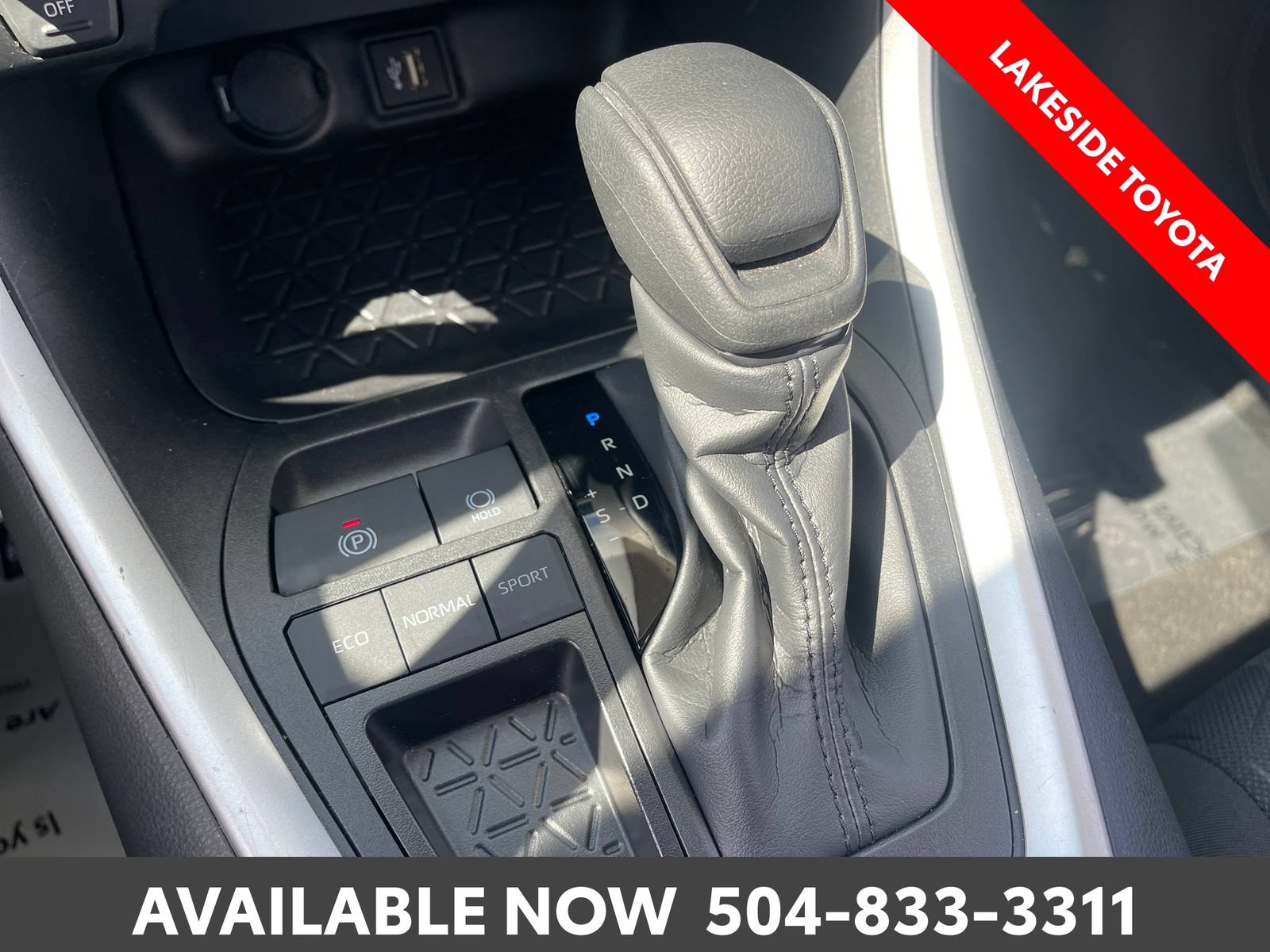 Certified 2025 Toyota RAV4 XLE FWD image 32