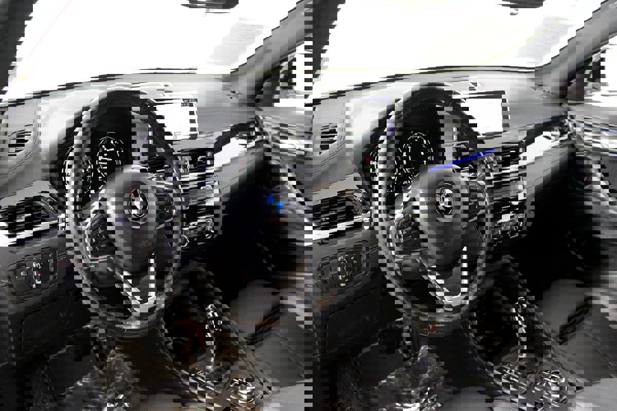 Used 2020 BMW X2 sDrive28i image 7