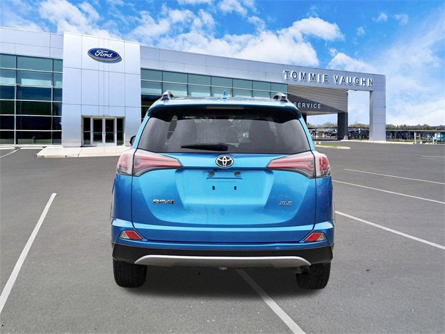 Used 2018 Toyota RAV4 XLE w/ Plus Extra Value Package image 3