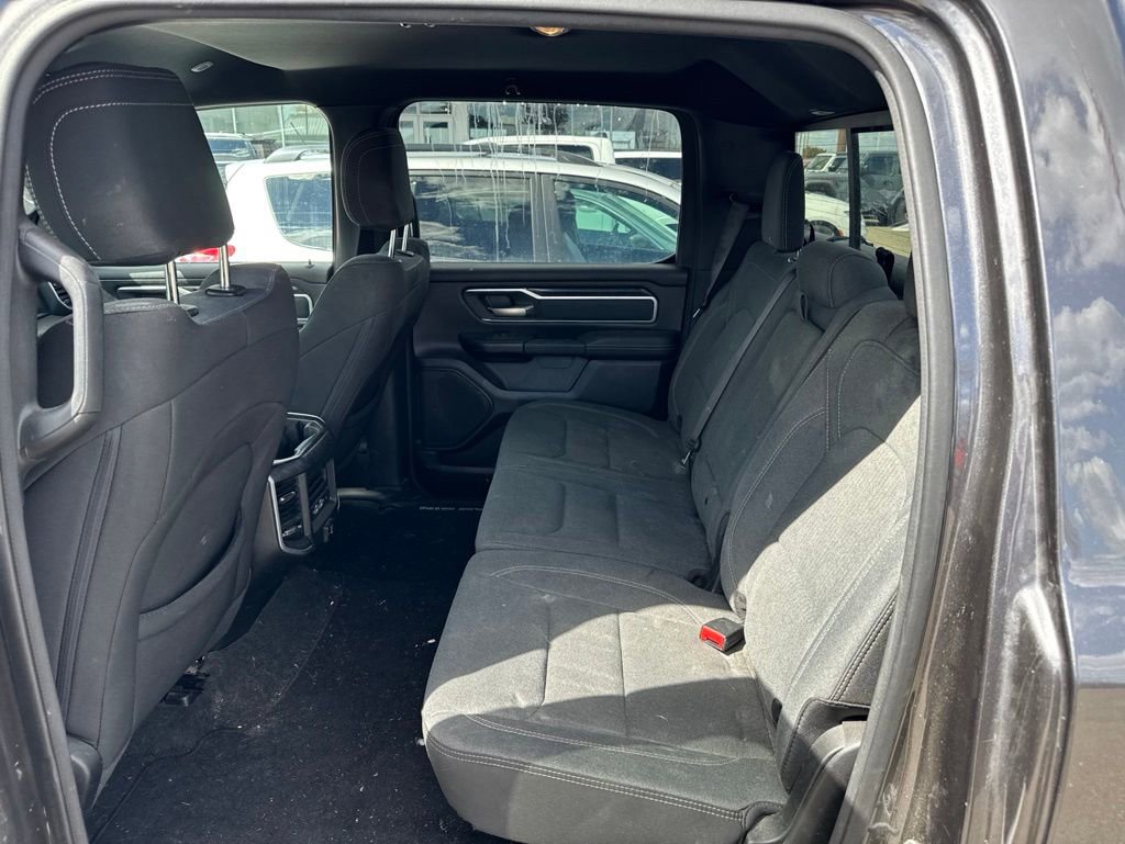 Used 2022 RAM 1500 Big Horn AWD/4WD image 11