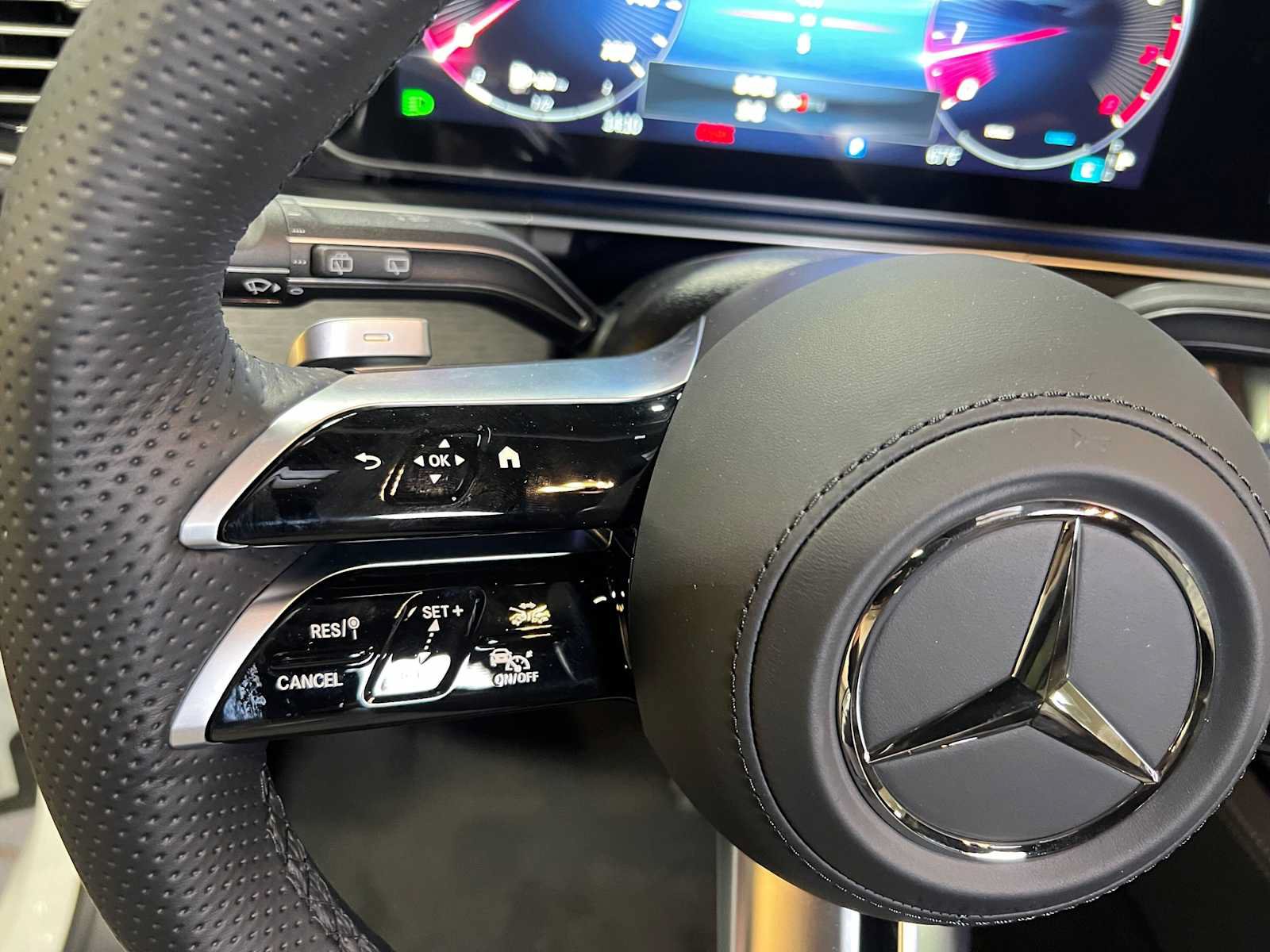 New 2026 Mercedes-Benz GLS 450 4MATIC image 29
