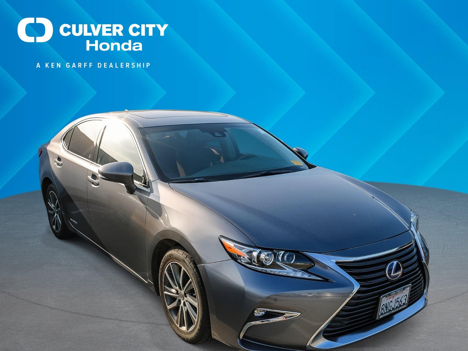 Used 2017 Lexus ES 300h image 1