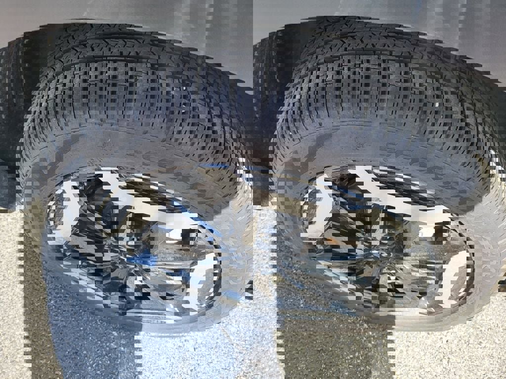 Used 2025 Kia Telluride S image 7