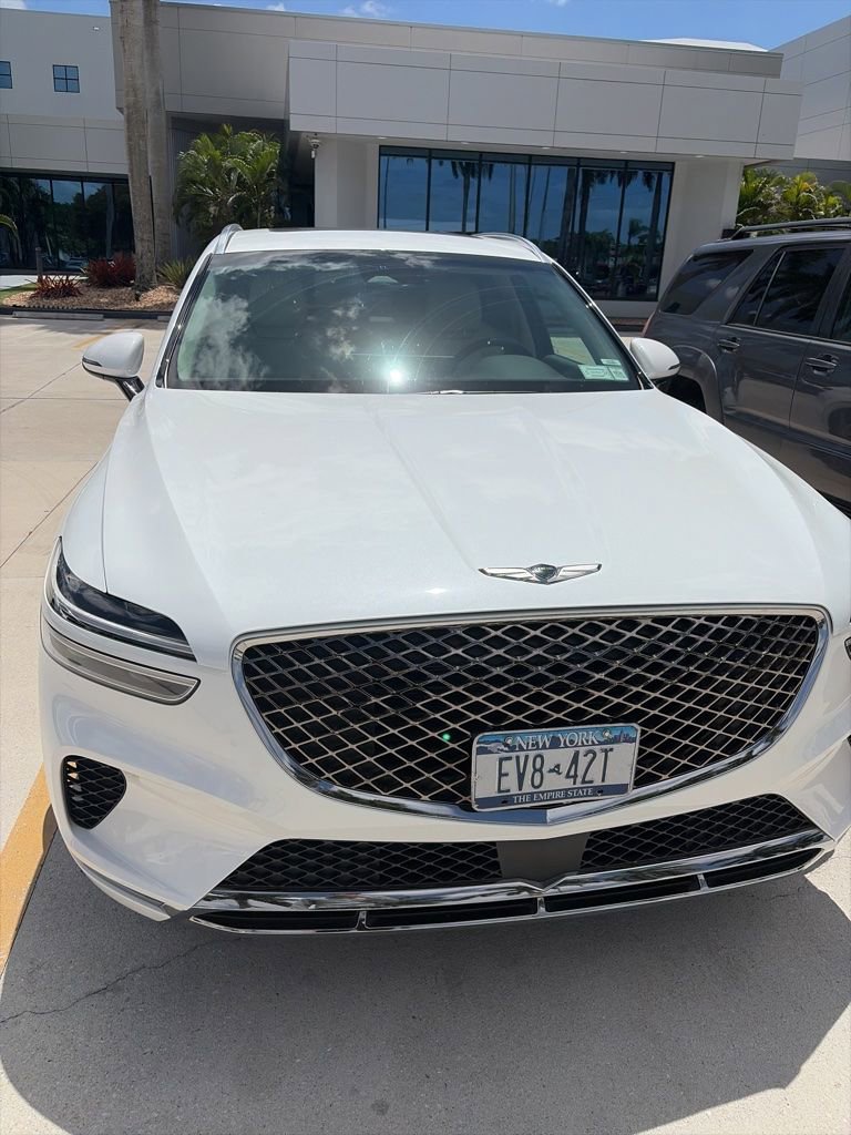 Used 2025 Genesis GV70 2.5T w/ Select Package image 7