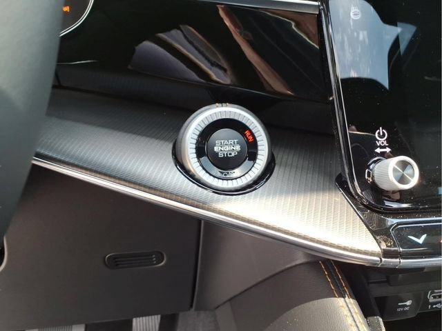 New 2026 Jeep Grand Wagoneer Summit AWD/4WD image 20