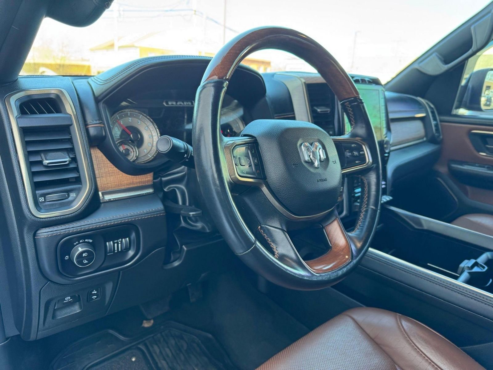 Used 2022 RAM 1500 Limited w/ Off-Road Group image 26