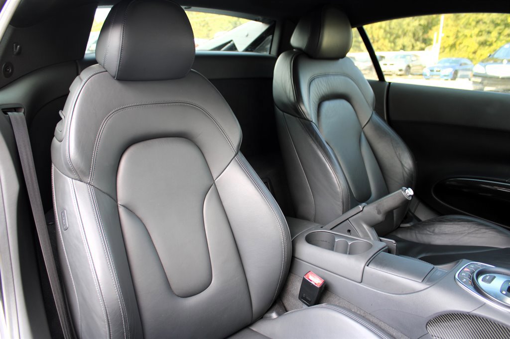Used 2010 Audi R8 V10 image 21