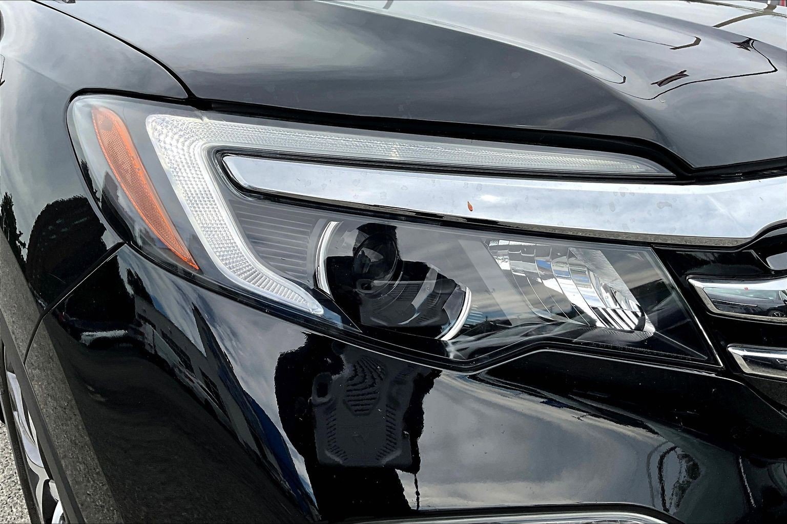 Used 2017 Honda Pilot Touring image 32