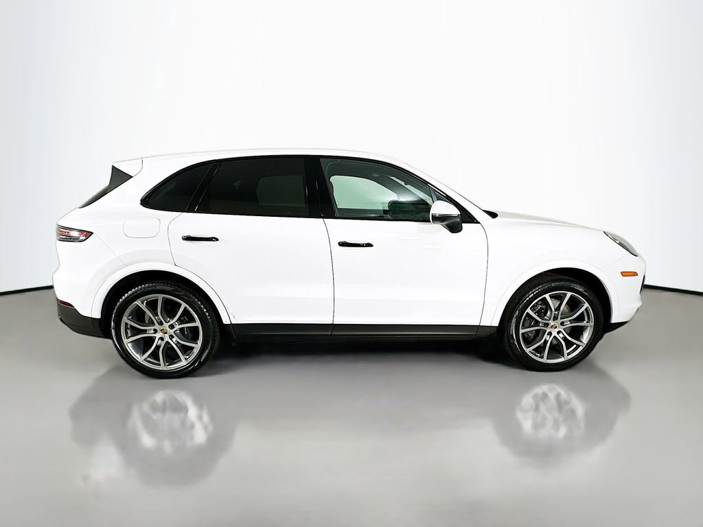 Certified 2023 Porsche Cayenne Platinum Edition AWD/4WD image 8