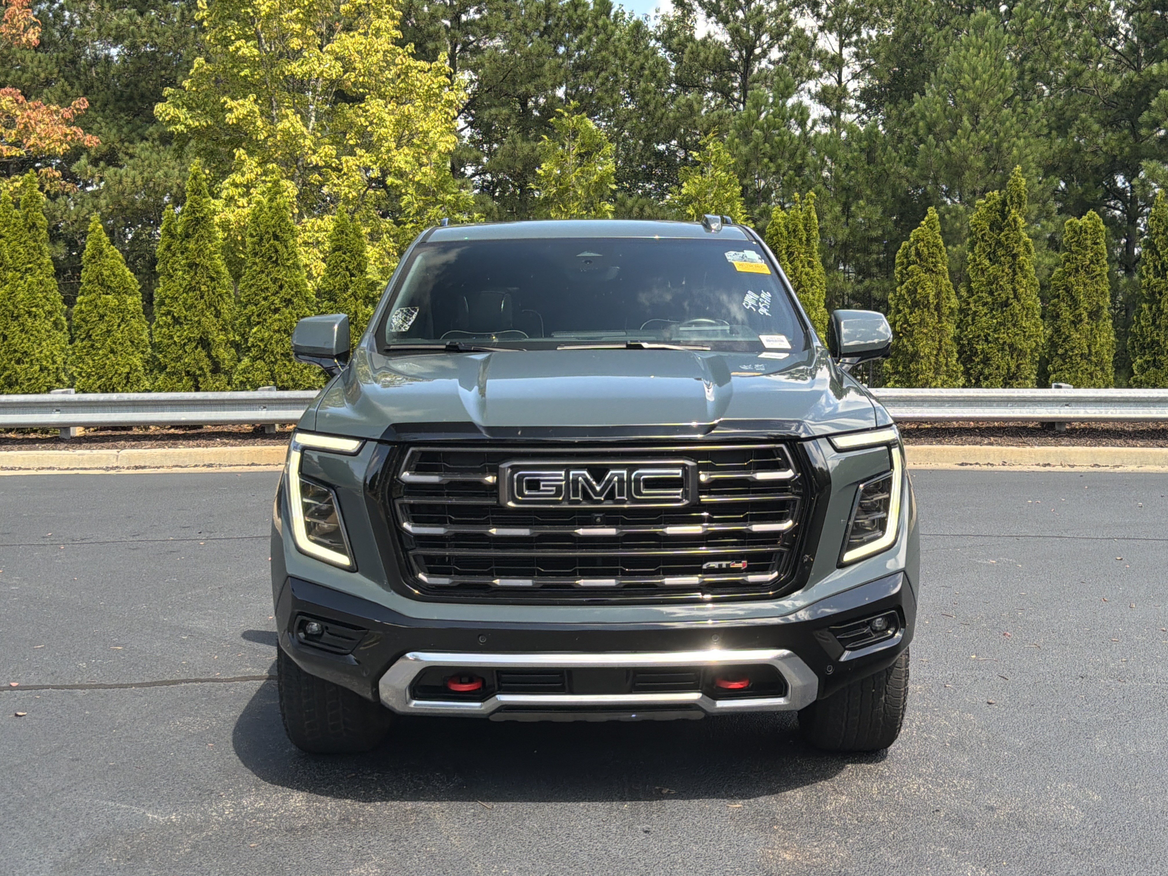 Used 2025 GMC Yukon AT4 Ultimate AWD/4WD image 10