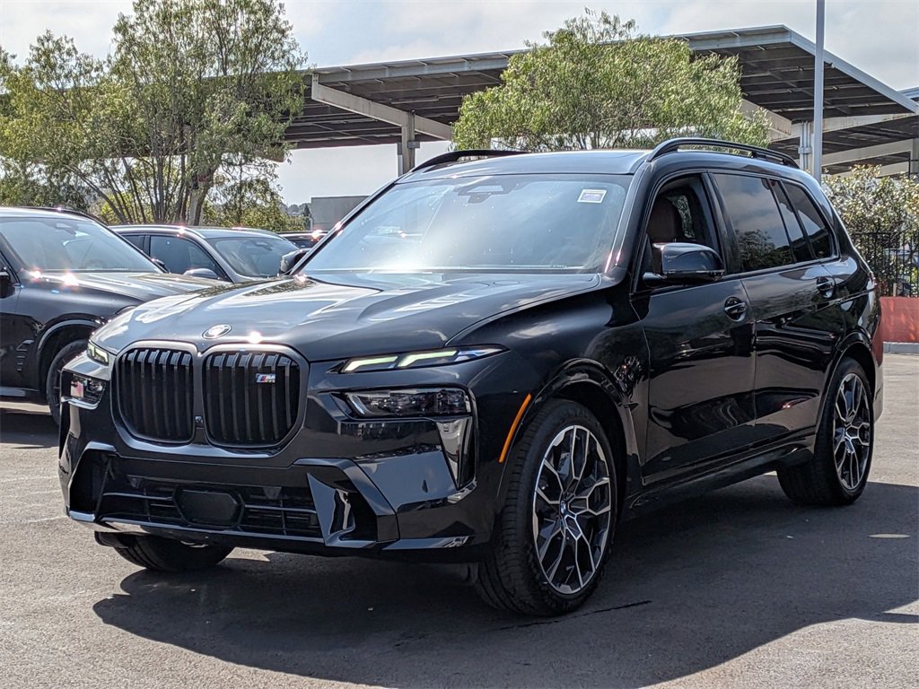 New 2026 BMW X7 M60i image 2