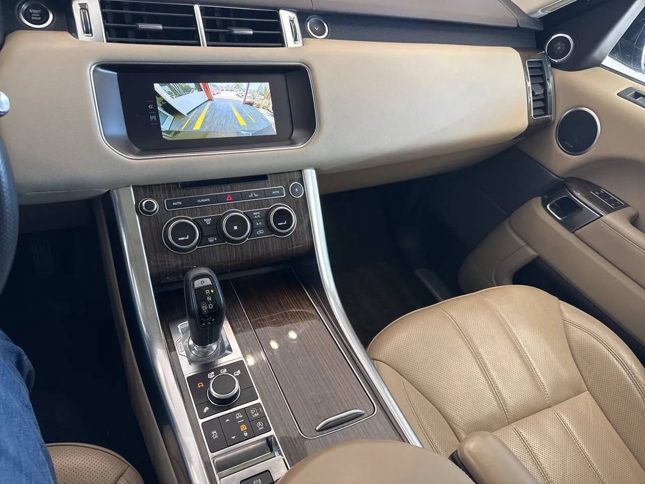 Used 2017 Land Rover Range Rover Sport HSE AWD/4WD image 35