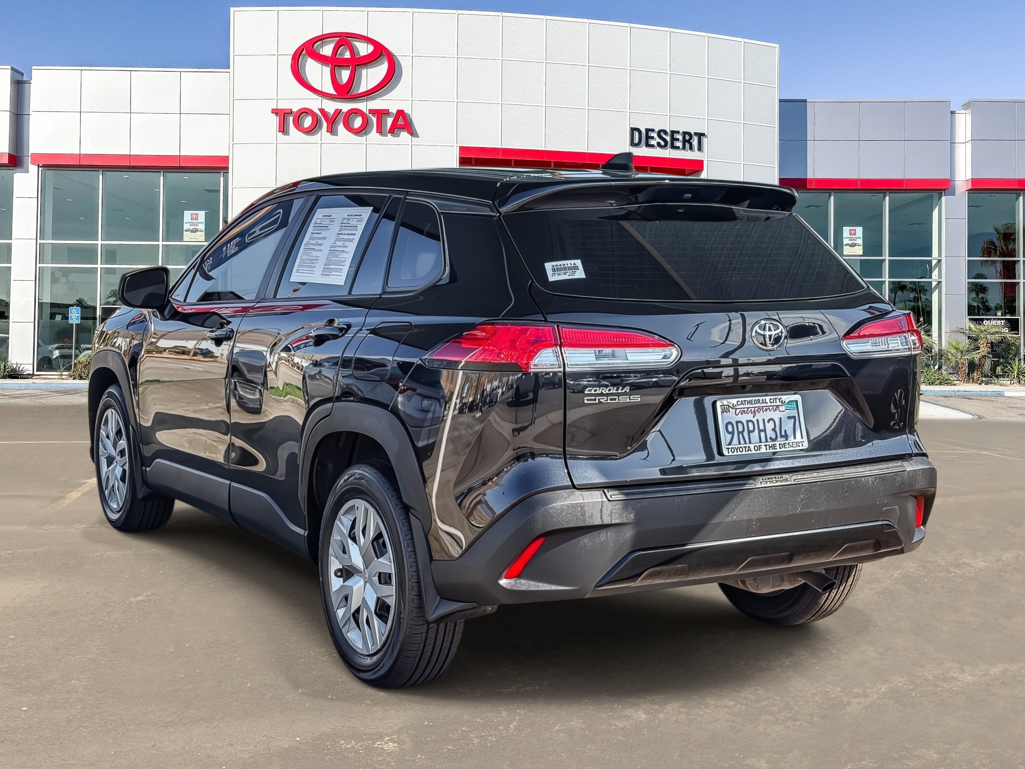 Certified 2025 Toyota Corolla Cross L FWD image 5