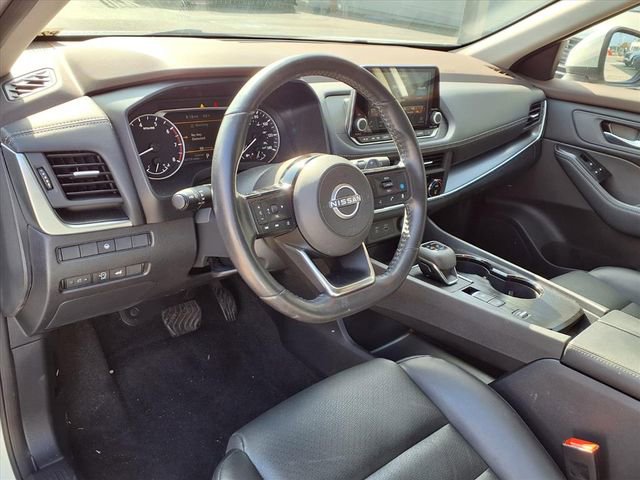 Used 2023 Nissan Rogue SV w/ SV Premium B Package FWD image 28