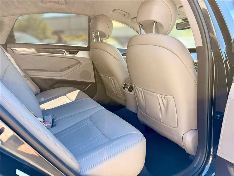 Used 2018 Genesis G80 3.8 AWD/4WD image 9