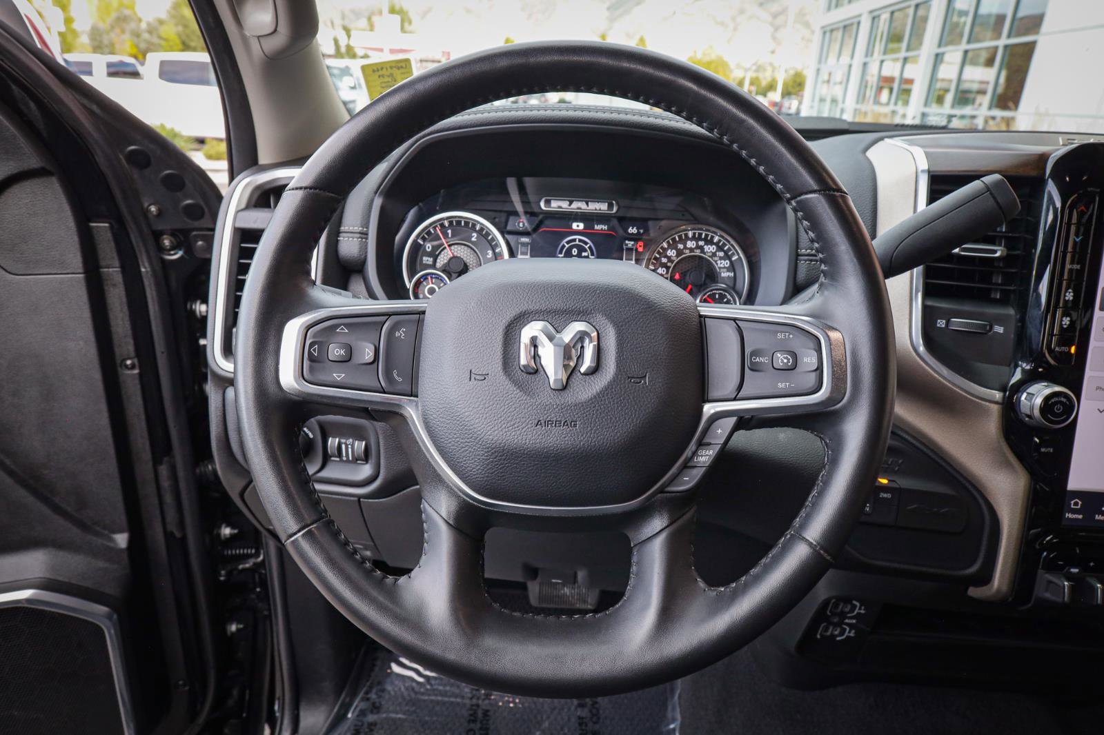 Used 2024 RAM 2500 Laramie image 18