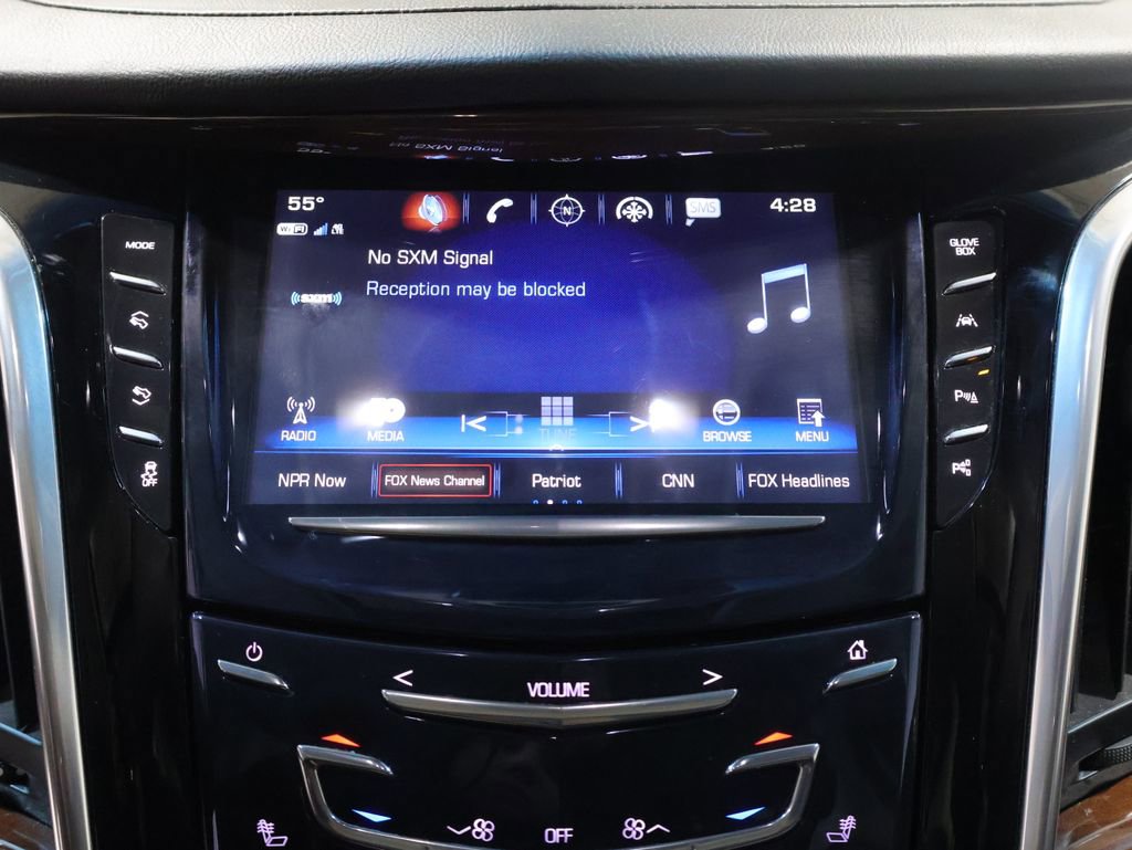 Used 2018 Cadillac Escalade ESV Premium Luxury AWD/4WD image 34
