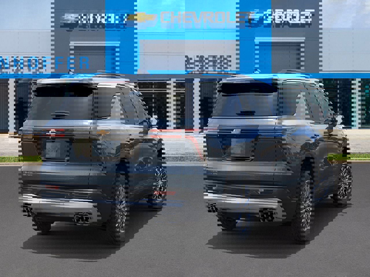 New 2026 Chevrolet Traverse LT w/ Driver Confidence Package FWD image 4