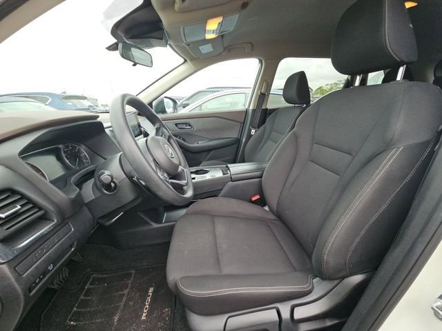 Used 2023 Nissan Rogue S image 14