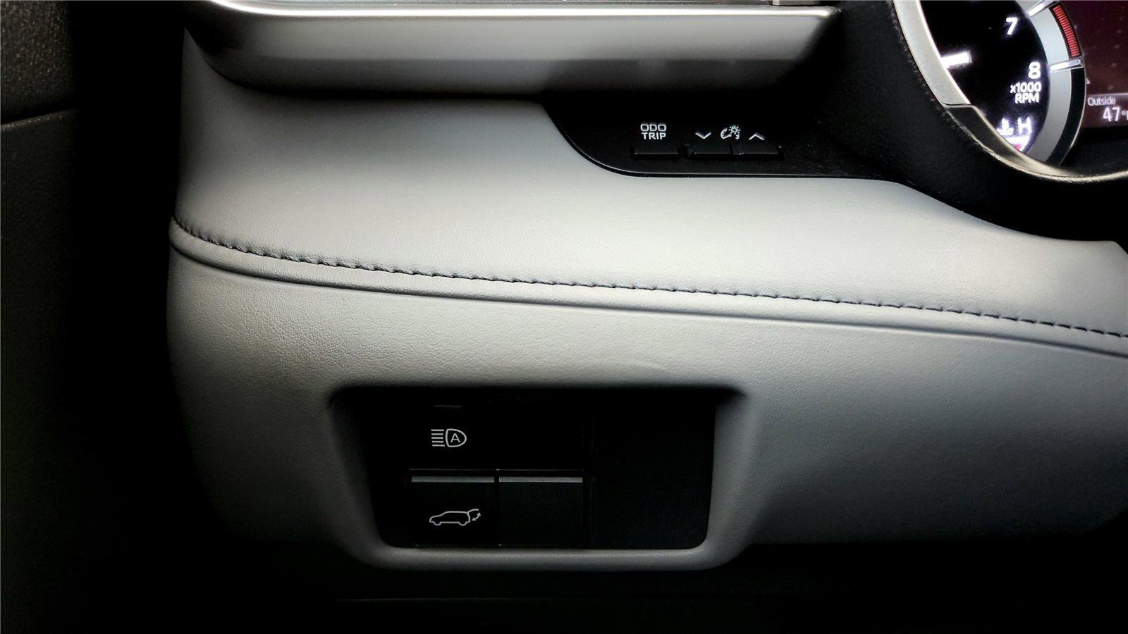 Certified 2020 Toyota Highlander XLE image 46