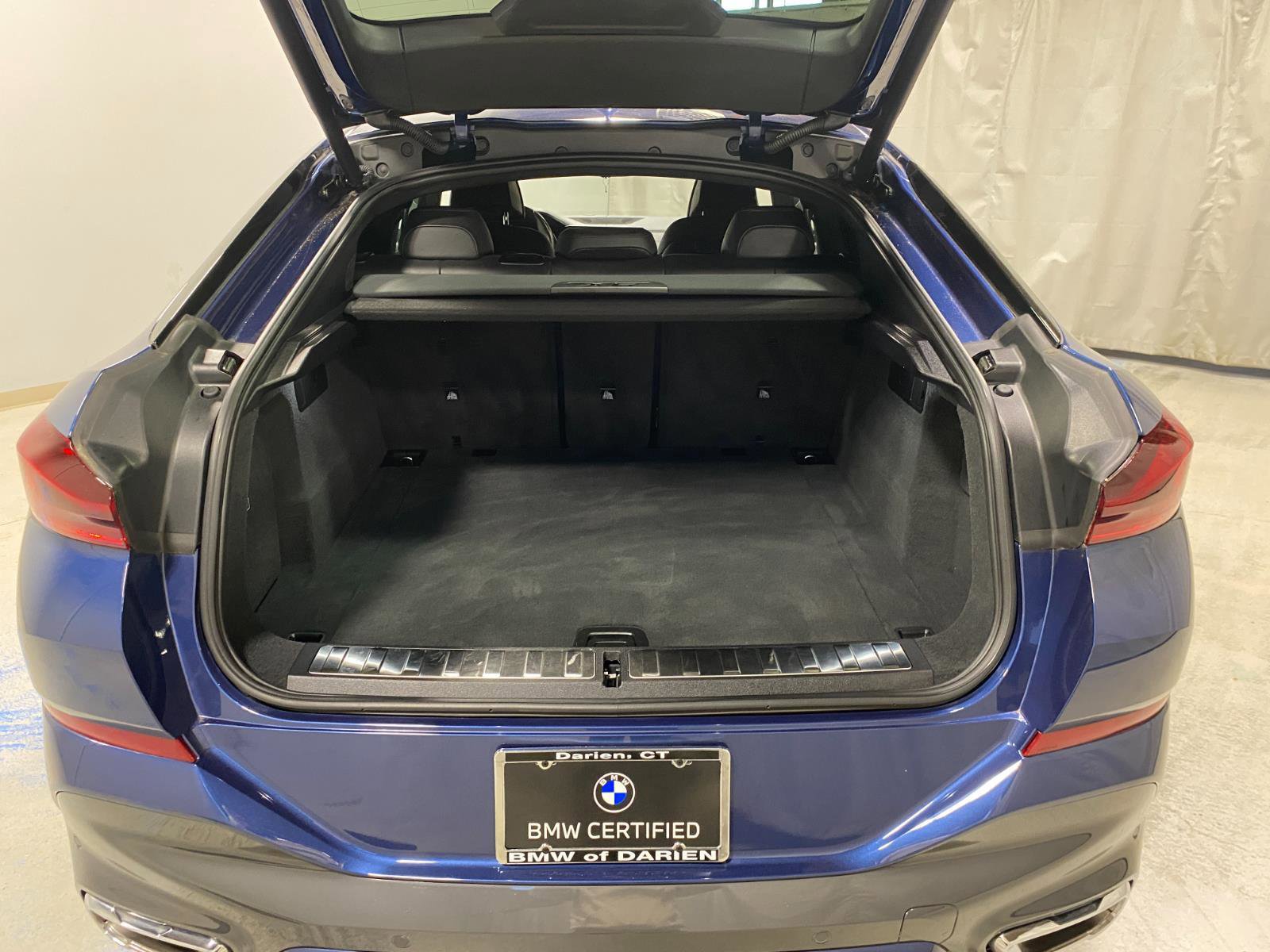 Certified 2023 BMW X6 xDrive40i w/ Executive Package image 29