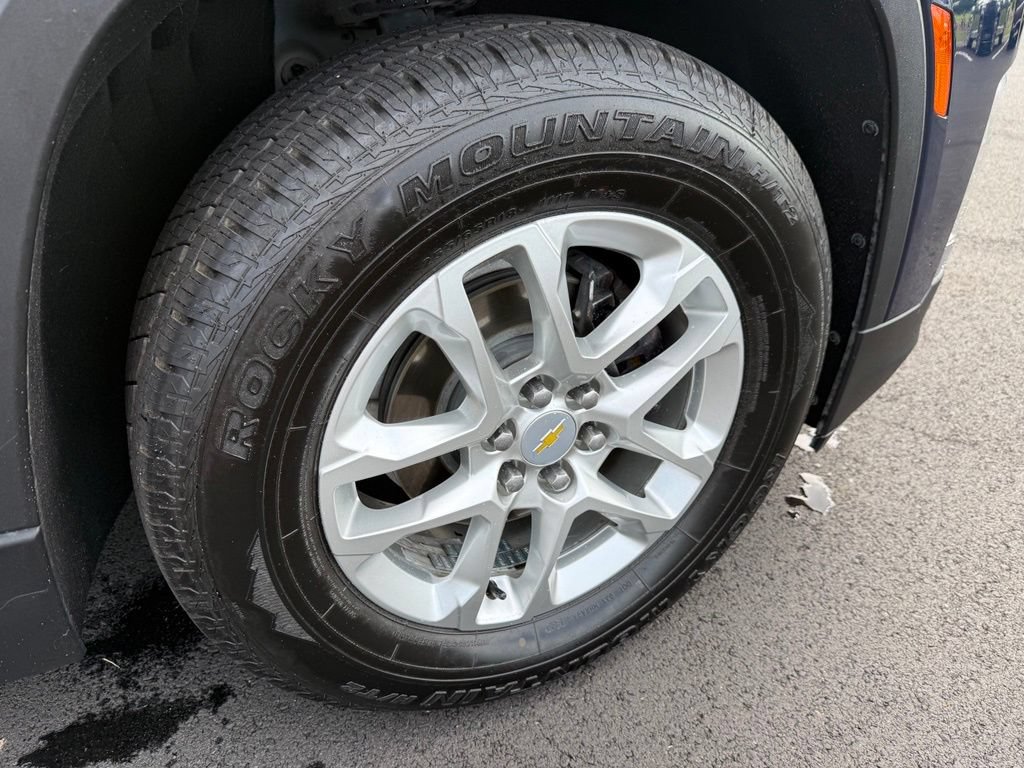 Used 2022 Chevrolet Traverse LS AWD/4WD image 31
