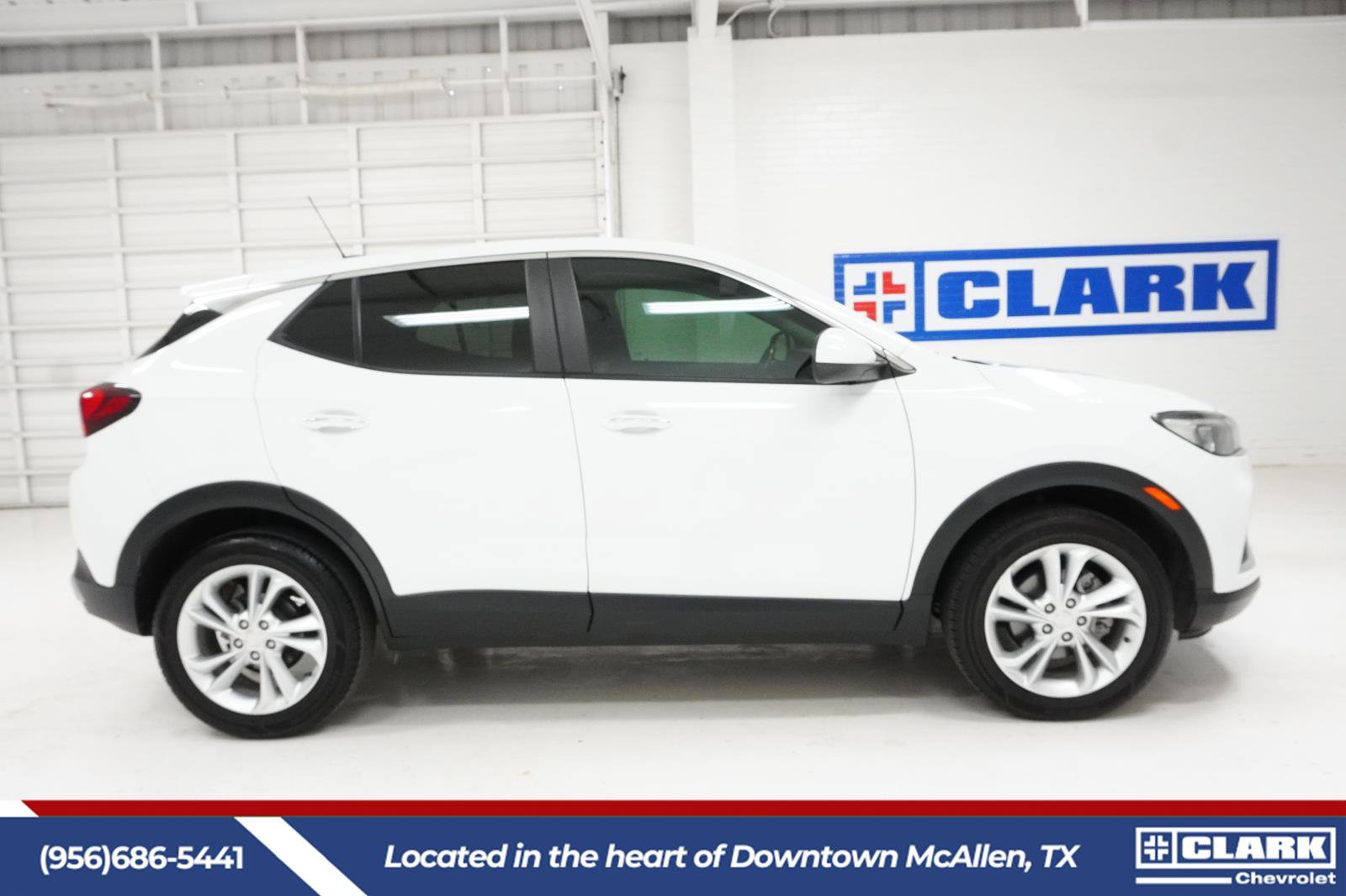 Used 2023 Buick Encore GX Preferred w/ Cold Weather Comfort Package image 4