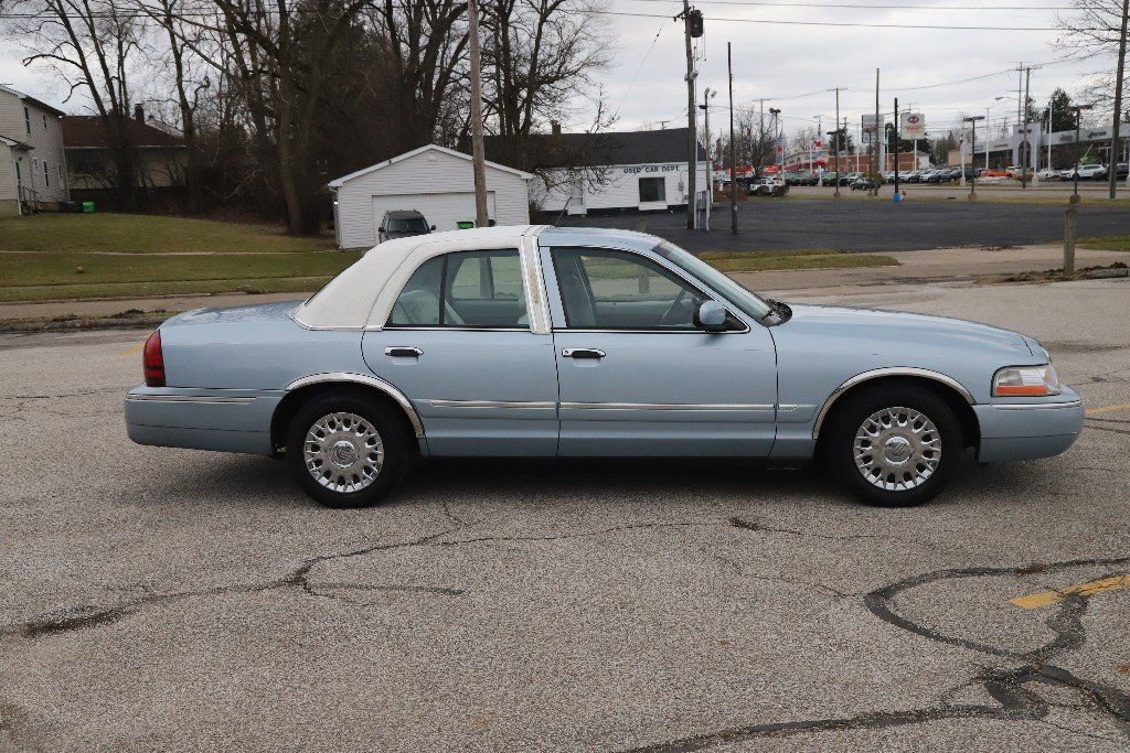 Used 2004 Mercury Grand Marquis GS image 12