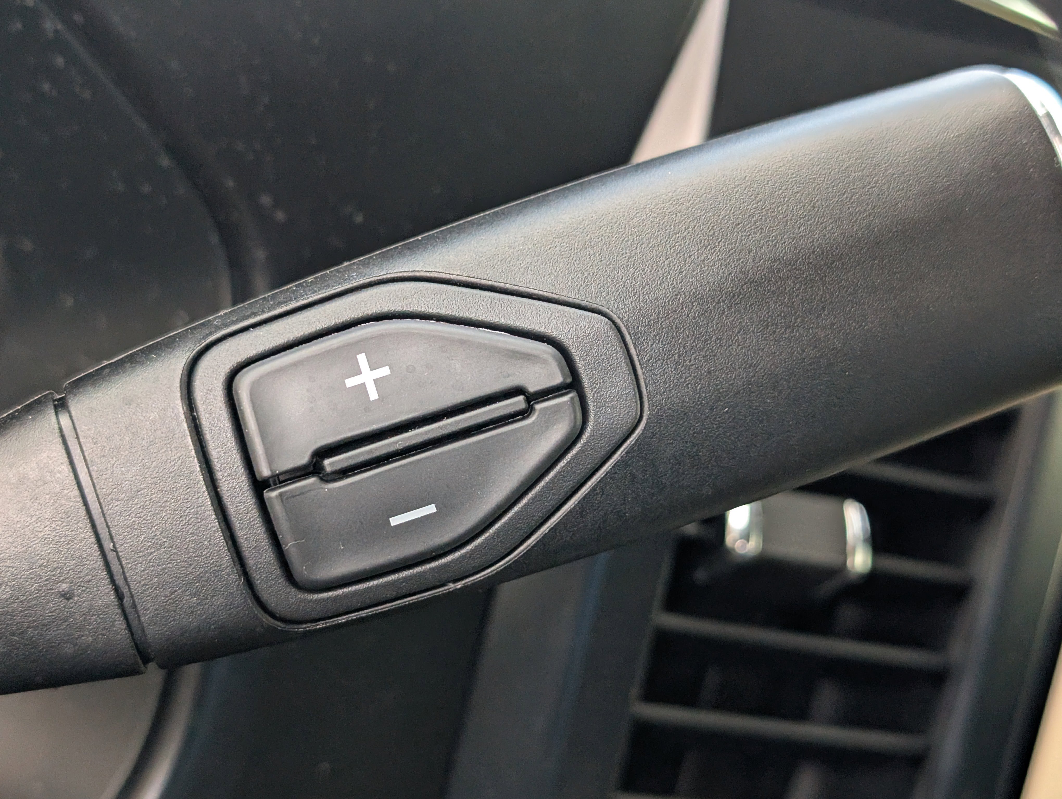 New 2026 Ford F250 Lariat w/ Black Appearance Package image 27